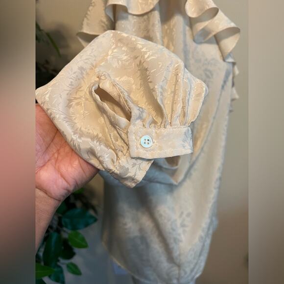 Pierre Cardin Dressy Vintage 80s Silky Satin Floral Ruffle Button Blouse - Picture 6 of 8